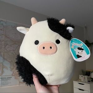 Squishmallow 8” Fuzzy Connor the Cow Easter 2022